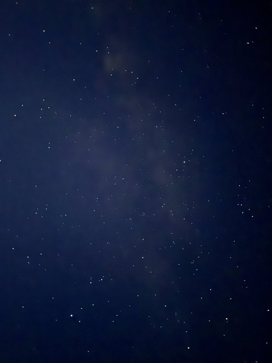 Taivaankansi Borneolla.