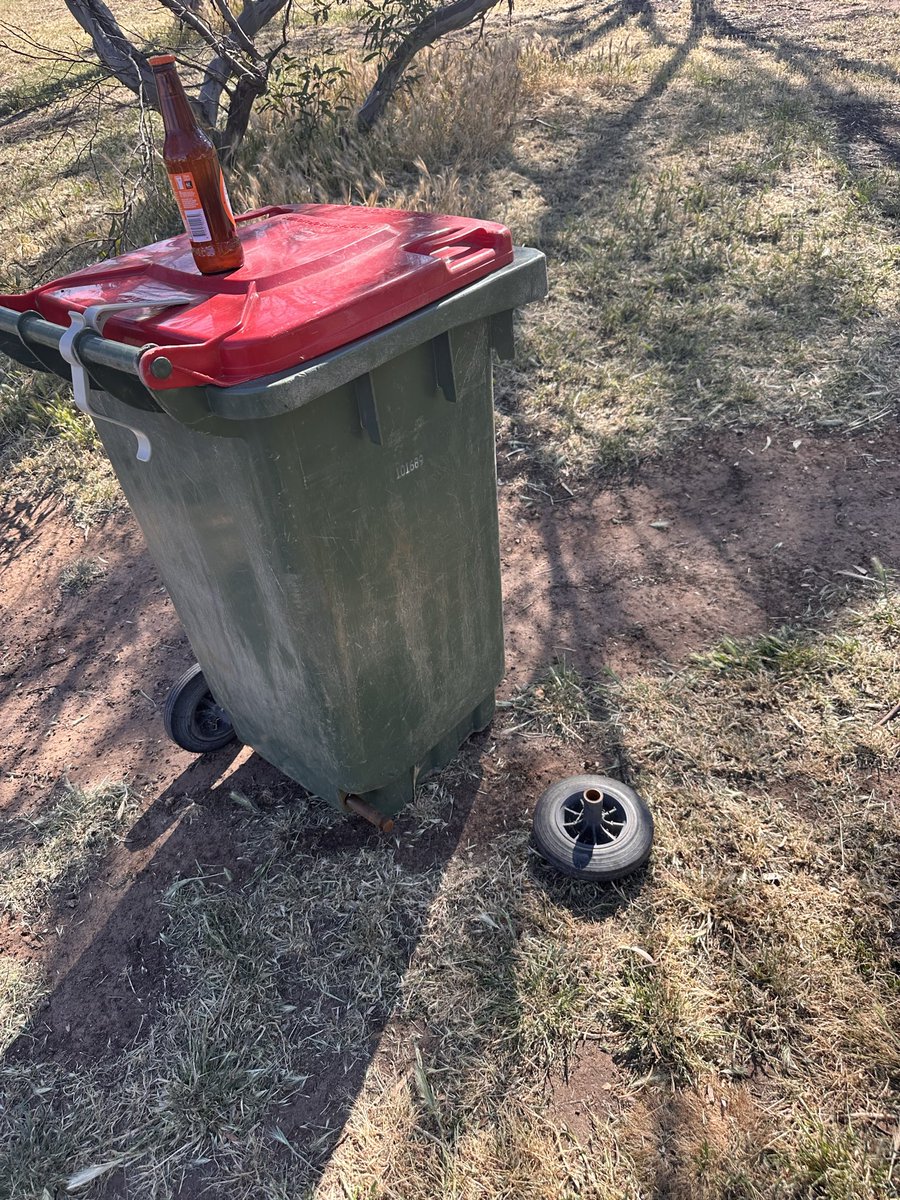 What’s the next move here do I throw this fucker on the fire and buy a new one? Didn’t know wheelie bins can have blow outs.