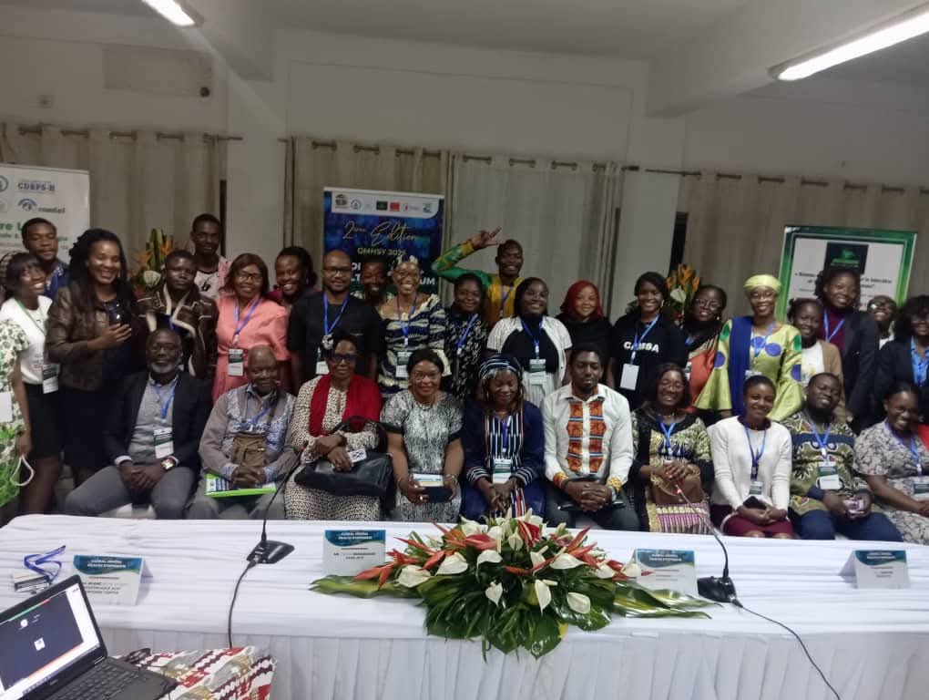 UNIPSY_'s tweet photo. 2nd_Global_Mental_Health_Symposium

Cet événement s'est déroulé à l'@HCY le 09 et 10 octobre fut un grand succès. Les présentations et les échanges ont été fructueux.

Quant à nous @UNIPSY_ nous remercions infiniment les organisateurs de nous avoir associés

#SantéMentalePourTous https://t.co/XRjW64vJPm