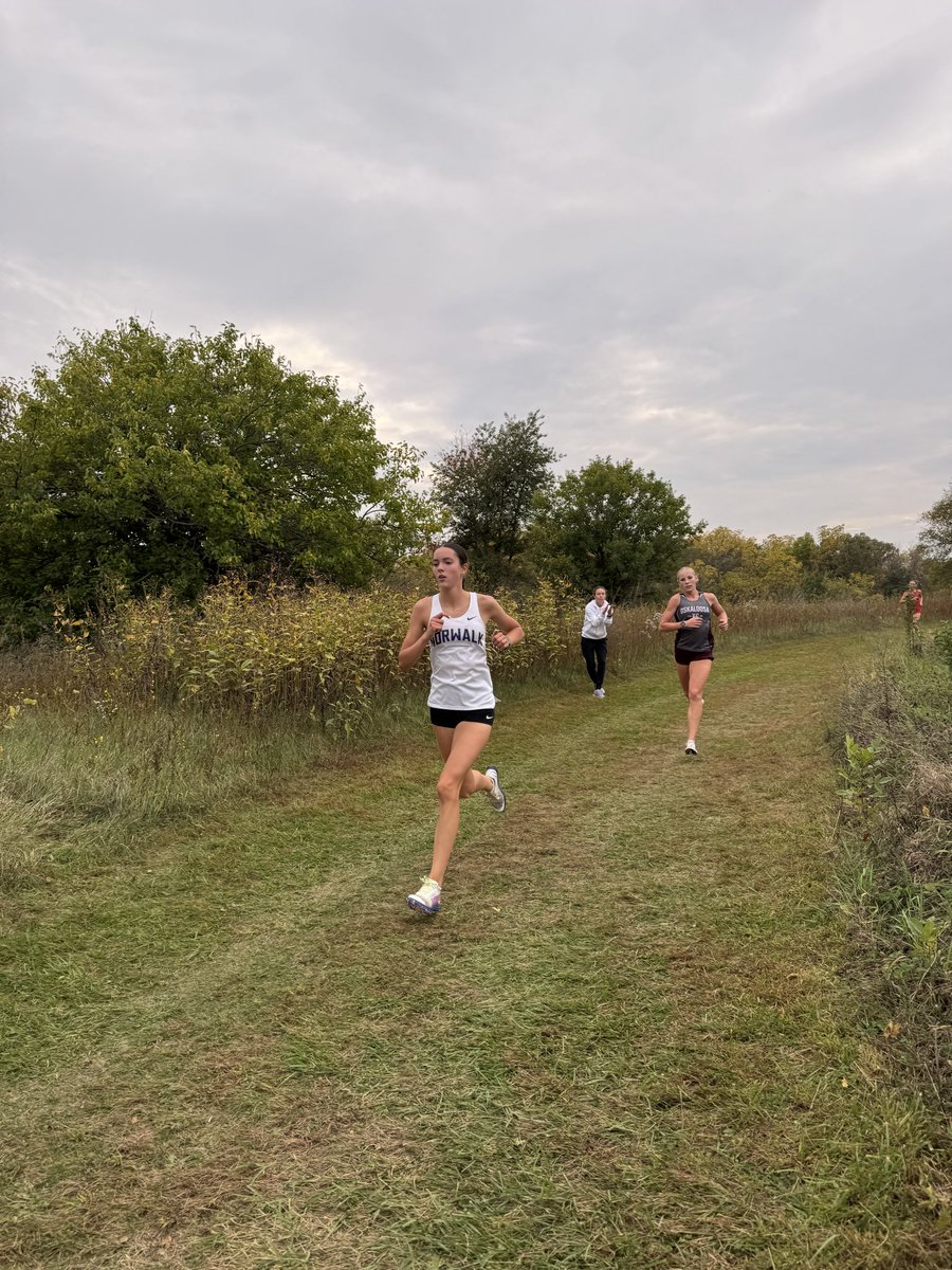 WarriorRunning's tweet photo. Varsity Girls take 3rd at the LHC Meet!  Hannah Schmitz led the Lady Warriors and also broke her own course record from earlier this season on the Pickard Park Course, running 19:15! 🔥 https://t.co/cwLfahIpXy