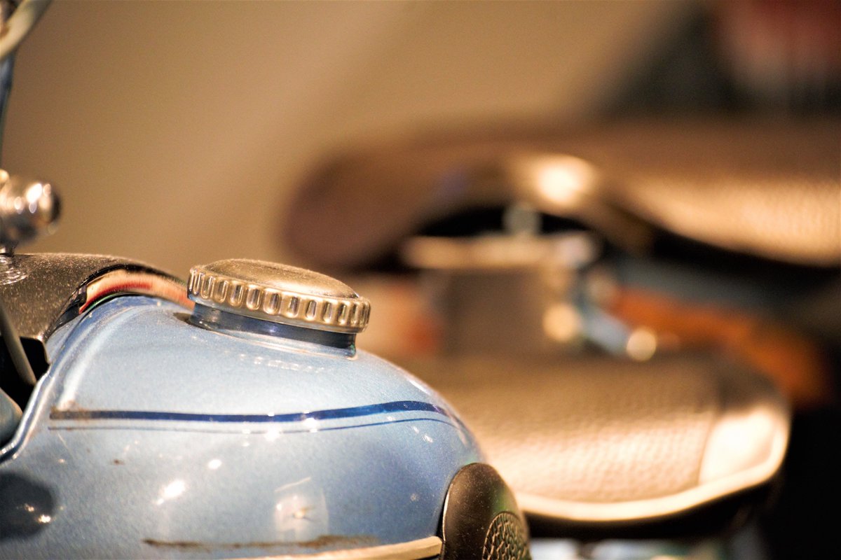 Dilpreettech's tweet image. Quale auto d'epoca restaureresti? 🚗✨ Condividi la tua scelta! #AutoClassiche #RestauroAuto