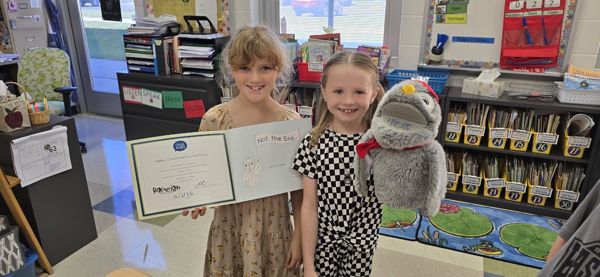 ACTC_NCS's tweet photo. Do you know O'Toot, the Owl?!
We love to share O'Toot and his story with our students. Of Course, we couldn't do it without our amazing @DenisonU Football players who read the book and answer questions from Newark City Schools 2nd graders. #iknowican https://t.co/1kR7bSpnea