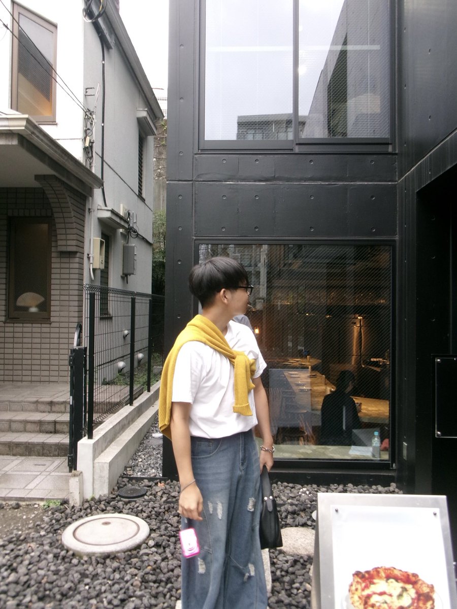 19pyn's tweet photo. 1分で予約が埋まるお店でたらふく食べた https://t.co/4UrGhuyUs9