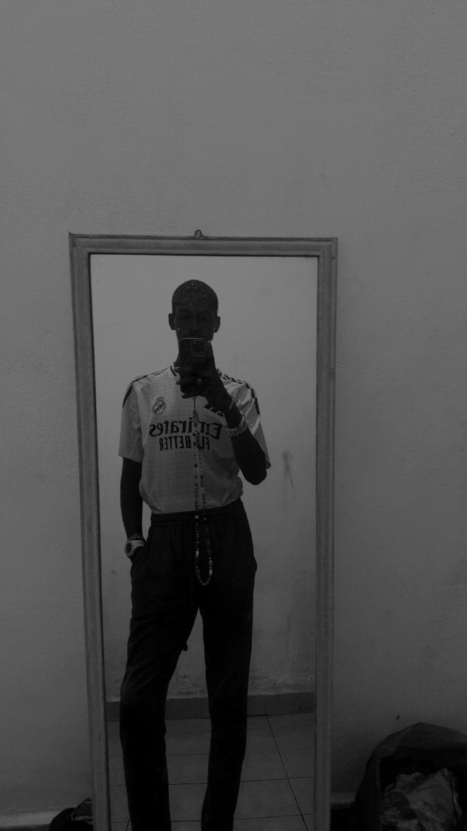 1.93 ici. 

Et toi ? 

Faites flop.