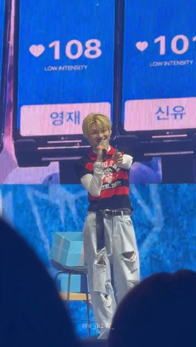 251013 play hard 쇼케이스

지후나 사탕 나 주는거야  . . ?

#TWS #투어스 #지훈 #JIHOON #ジフン