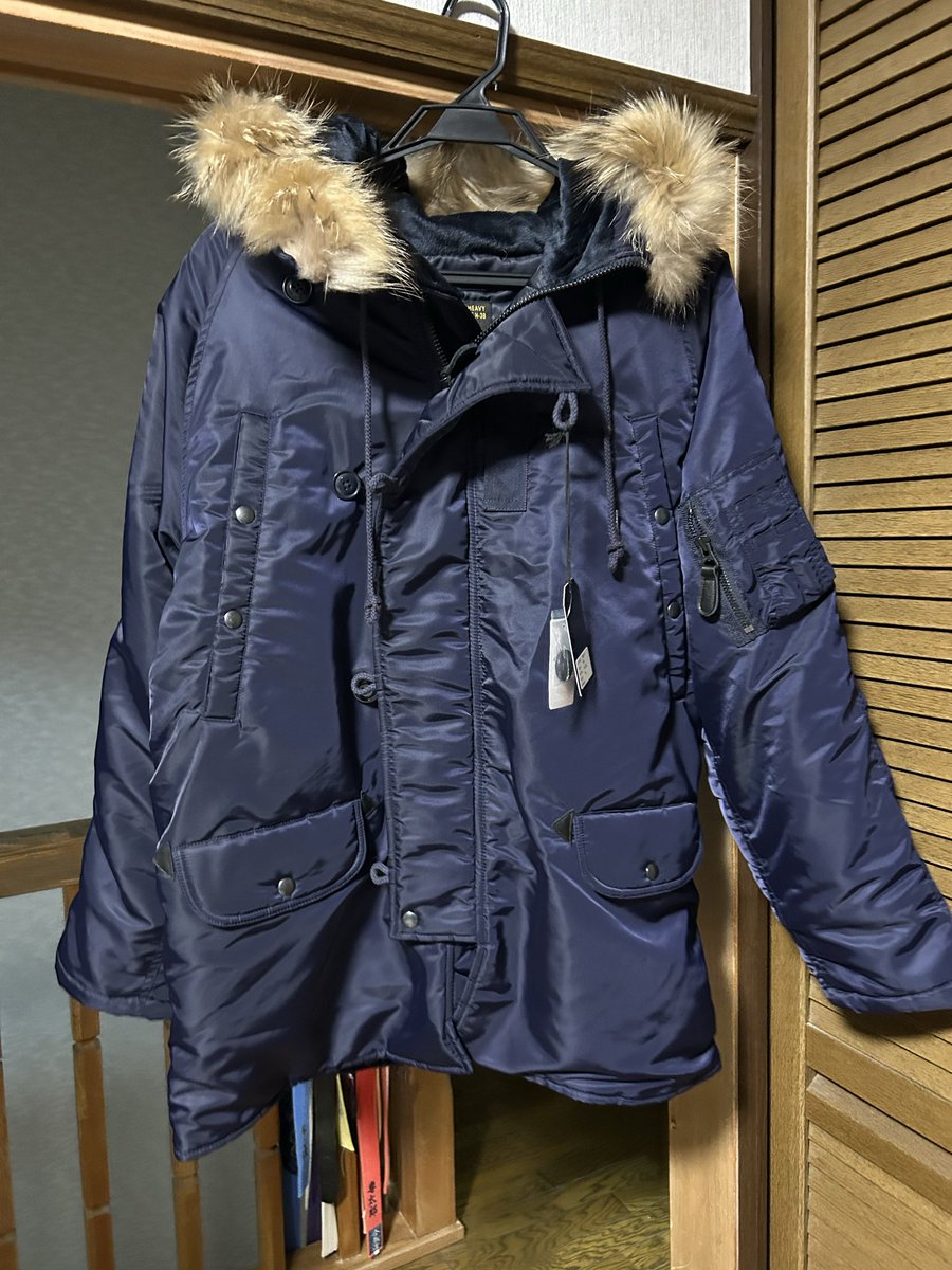 tsurigorota's tweet image. ずっと欲しかったN-3Bをゲット
毎年売り切れだったので今年は早めにチェック
楽天ポイント使って2万円マイナス、今年の冬はポカポカ、、、のはず
#N3B