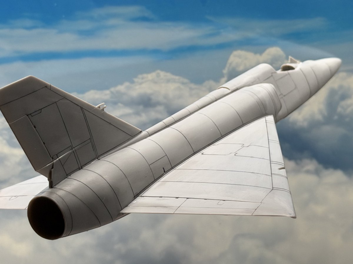 ZundaModel2's tweet image. ハセガワ1/72 F-106
古くて安いキットにムキになる試み。全面彫り直し中。

部品精度自体は良好で適切にすり合わせすればスキマもでないからサイコー。