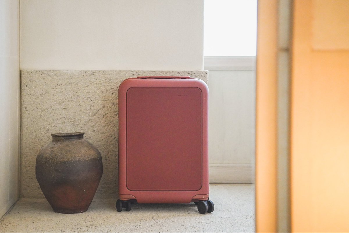 旅のお供に、molnのテラコッタをお迎え

...飛行機に預けて早速黒い擦り傷だらけだけどまあよし
moln.com