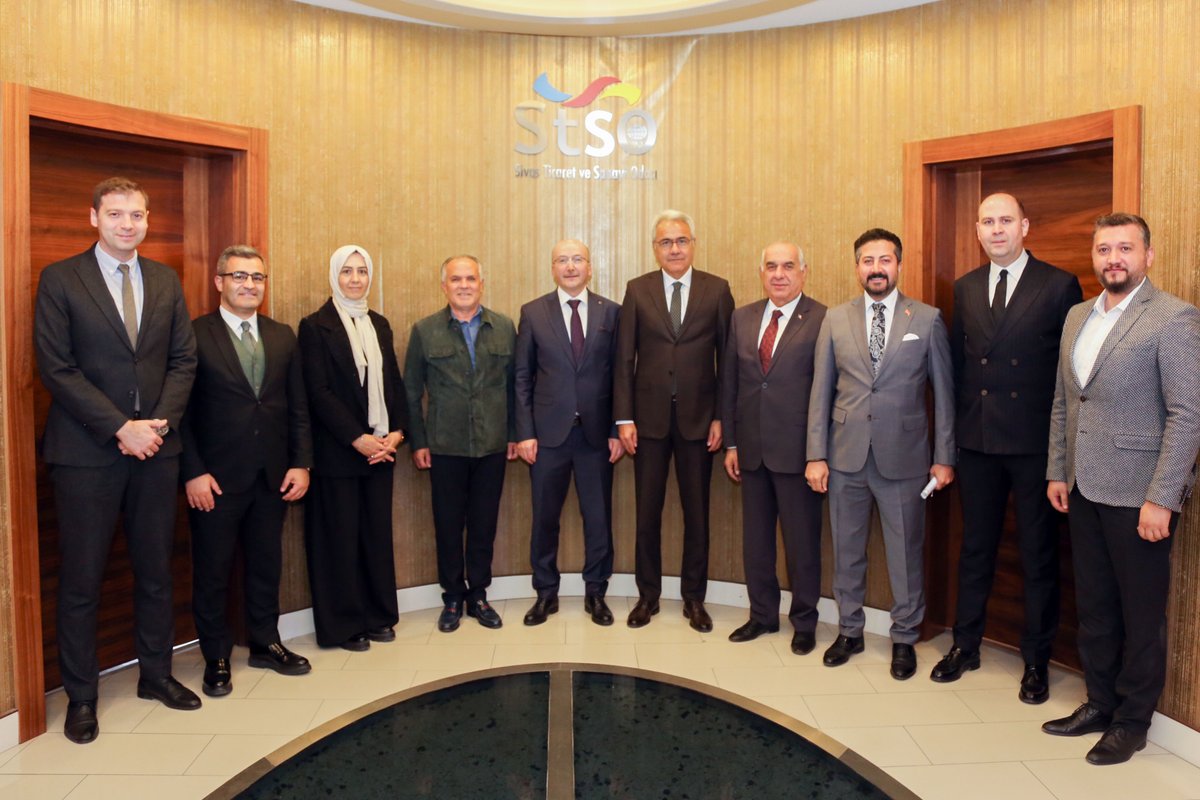 Devlet Malzeme Ofisi (DMO) Yönetim Kurulu Başkanı ve Genel Müdürü hemşehrimiz Şinasi Candan ve beraberindeki heyet, Yönetim Kurulu Başkanımız Zeki Özdemir ile Meclis Başkanımız Osman Yıldırım'ı ziyaret etti.