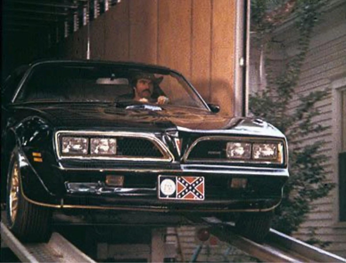 VintageOutdoors's tweet image. The exact moment Trans am sales went through the roof! 🤠
#pontiac #transam #classic #sales