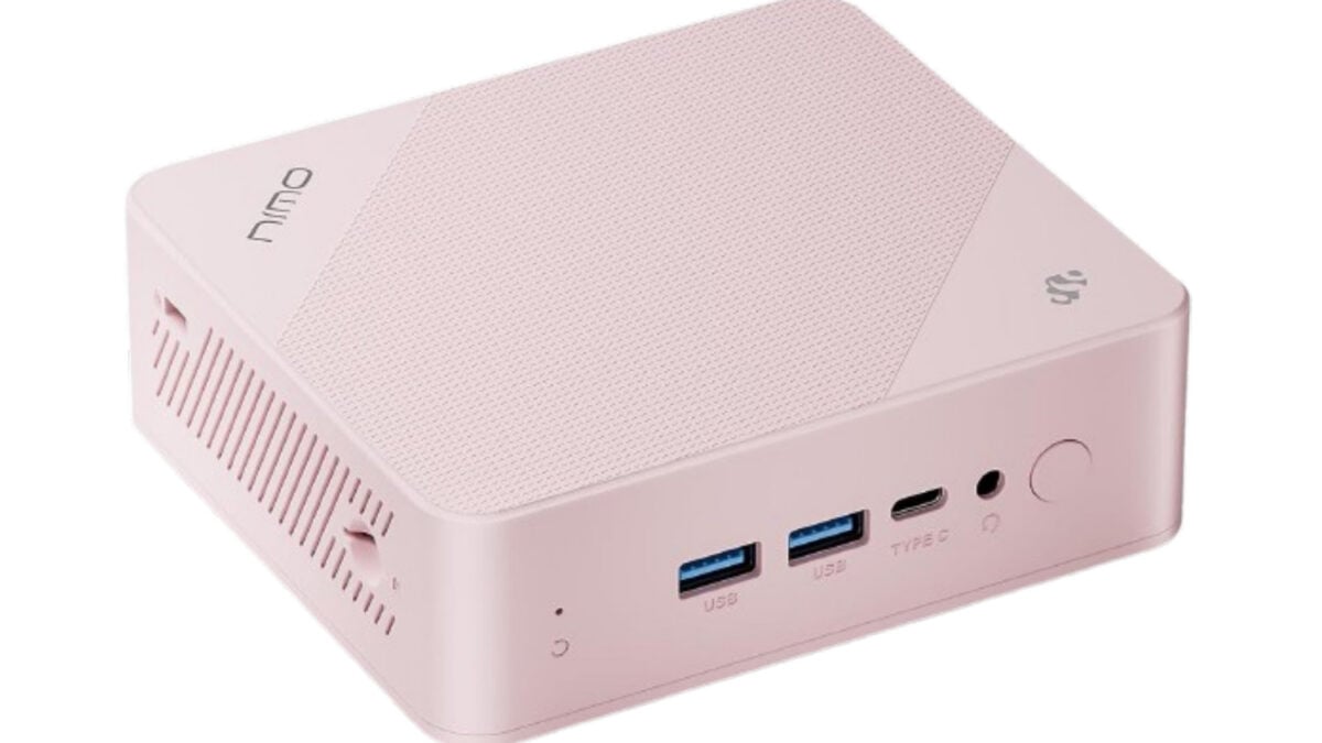 TechTweeak's tweet image. Why settle for bulky when you can have power in the palm of your hand? The Nimo mini PC, now just $150, packs a punch with a 12th Gen Intel processor and 16GB of RAM. Perfect for work, play, or study—minus the clutter. Who’s ready to downsize?
#mini_PC