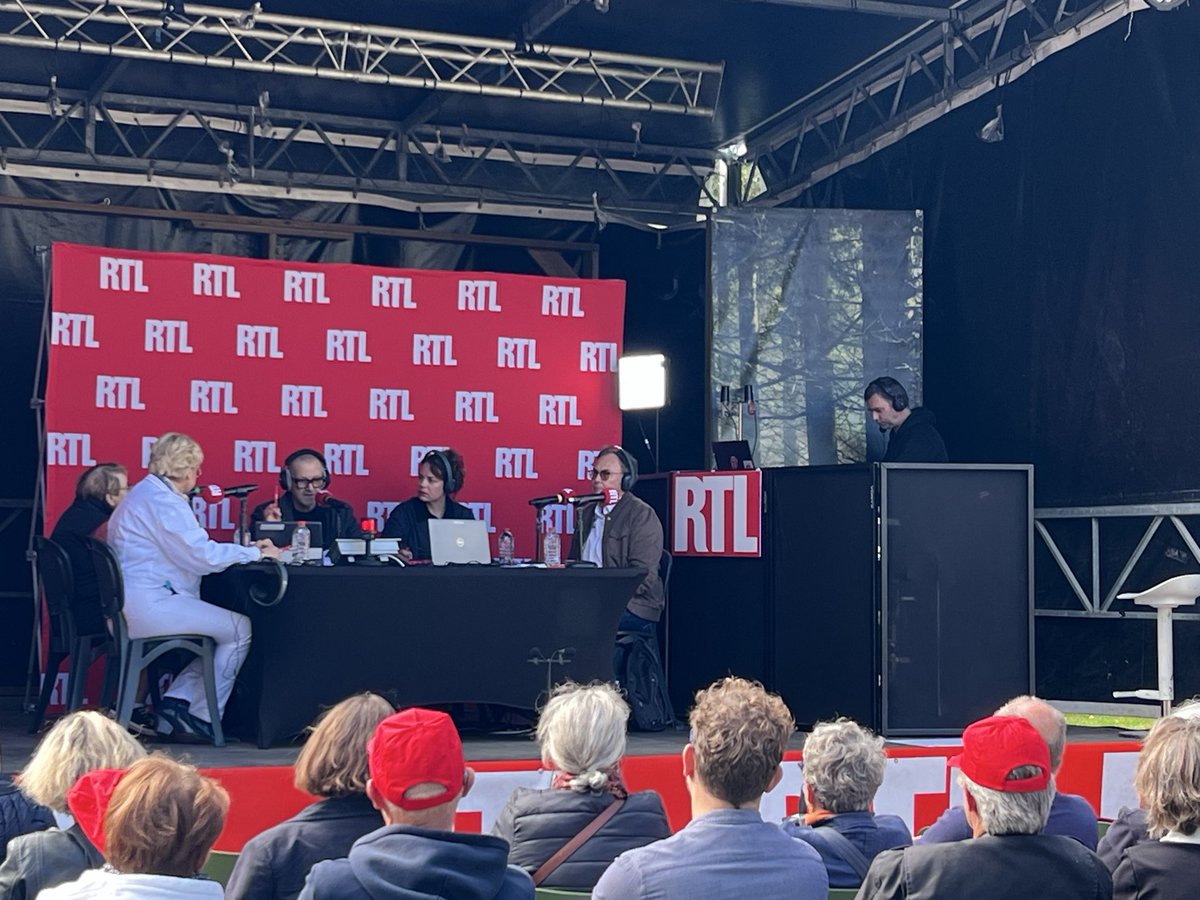 Beaucoup de monde et de très bonnes émissions à la délocalisation de  <a href="/RTLFrance/">RTL France</a> à <a href="/villedeguerande/">Ville de Guérande</a> avec  <a href="/RTLMidi/">RTL Midi / Les Auditeurs ont la Parole</a>, <a href="/LHeureDuCrime/">L'Heure du Crime</a> et le jeu du « Quitte ou double » 🔥🔥🔥