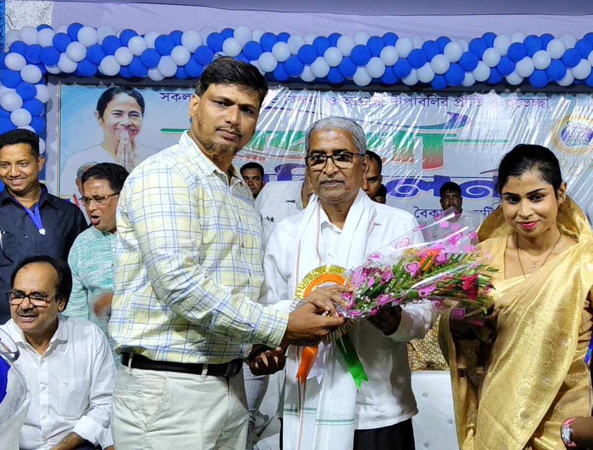 khalilurMP's tweet photo. লালগোলা ব্লক তৃণমূল কংগ্রেস কোর কমিটির উদ্যোগে লালগোলা এম.এন একাডেমী লাইব্রেরী মাঠে অনুষ্ঠিত বিজয়া সম্মিলনীর কিছু মুহূর্ত। https://t.co/nGaahtlXfI