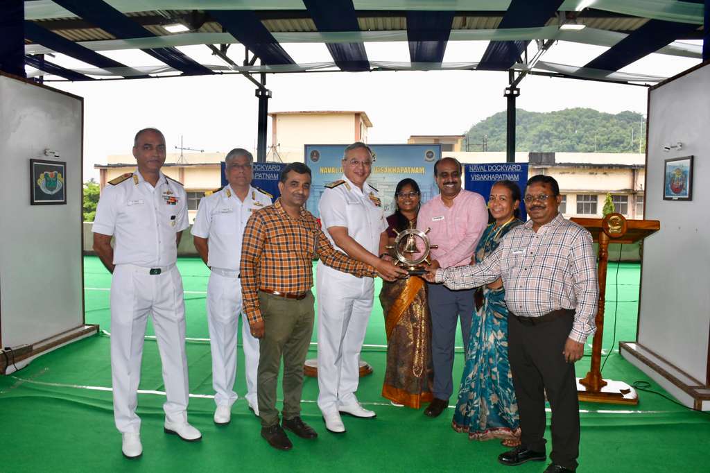 Eastern Naval Command 🇮🇳 tweet media