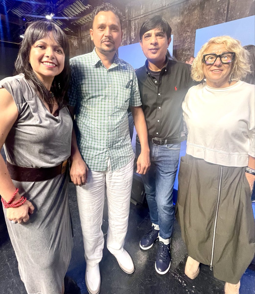 Partido popular asistido a la presentación del Plan de Inmigración del 
 una propuesta firme para garantizar una inmigración ordenada, legal y con integración real. España necesita reglas claras y un proyecto común.Gran tarbajo <a href="/NunezFeijoo/">Alberto Núñez Feijóo</a> y quipo gracias Susana <a href="/danielsirera/">Dani Sirera</a>