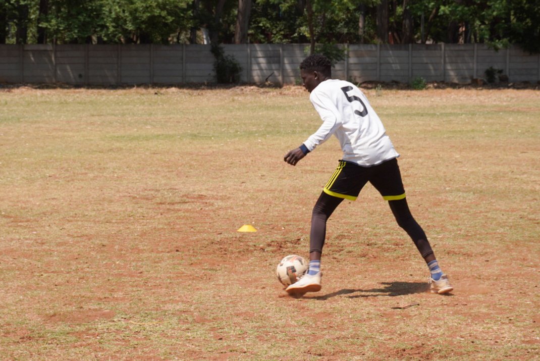 ⚽ Focused and Fired Up! 🔥
FC Talen Vision putting in the work ahead of Saturday’s clash against Bulawayo City FC. 💪🏾
#FCTalenVision #TrainingSession #MatchPrep #TeamWork #WeAreTalenVision