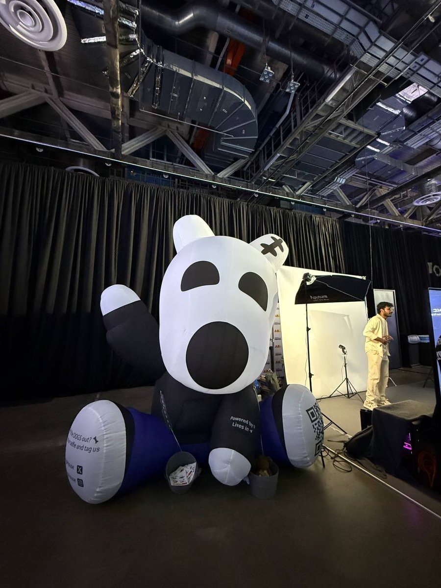 BREAKING: <a href="/realDogsHouse/">The DOGS 🦴</a> will be partnering with Ledger soon.

And you’ll be able to have a branded DOGS Ledger 🔥