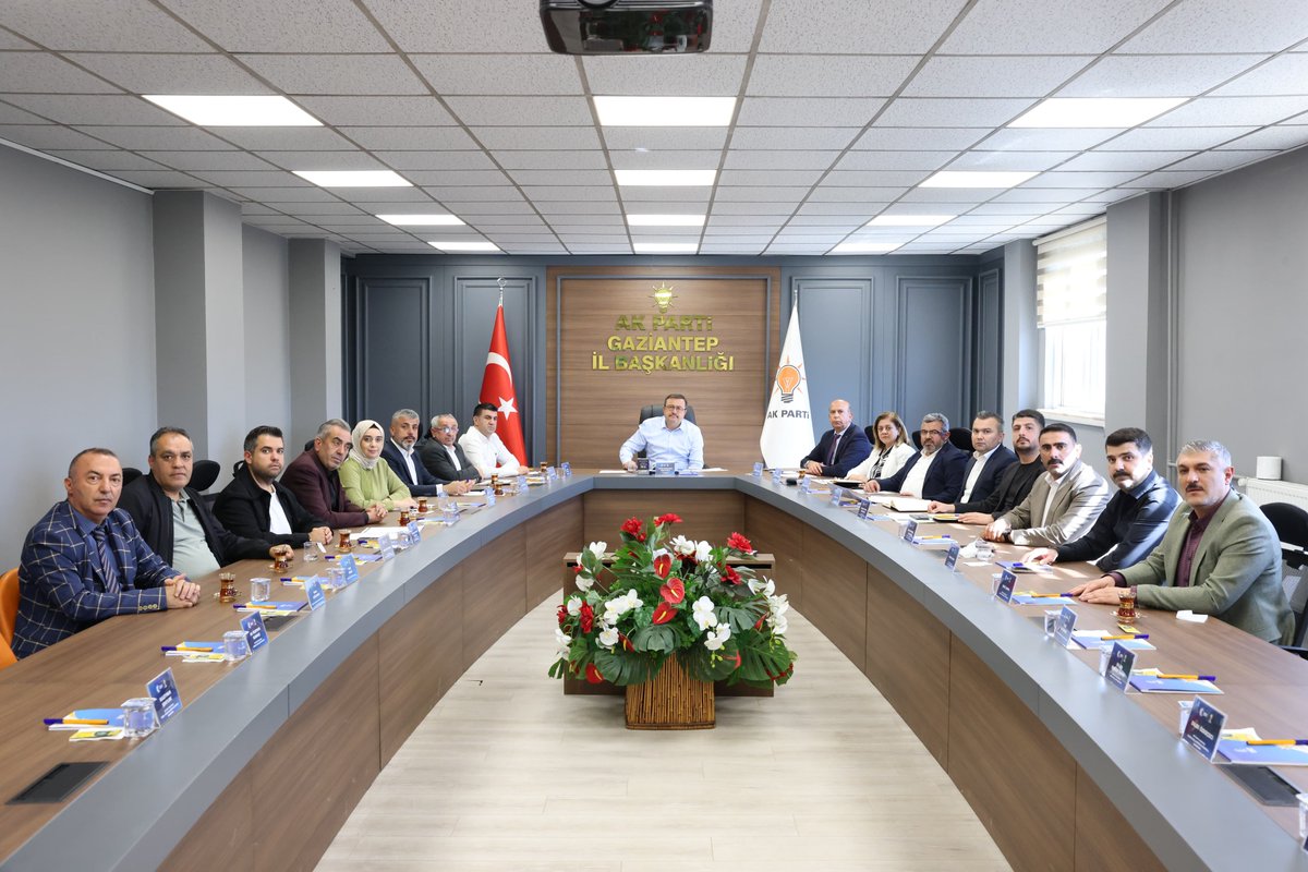 İl Başkanımız Sayın Fatih Muhaddis Fedaioğlu, GBB Başkan Vekillerimiz Sayın Halil Uğur ve Sayın Feray Yılmaz, GBB Başkan Yardımcımız Sayın Abdulkadir Sökücü, İl Kadın Kolları Başkanımız Sayın Dilan Ensari Şahin ve il başkan yardımcılarımız ile birlikte,
hafta sonu