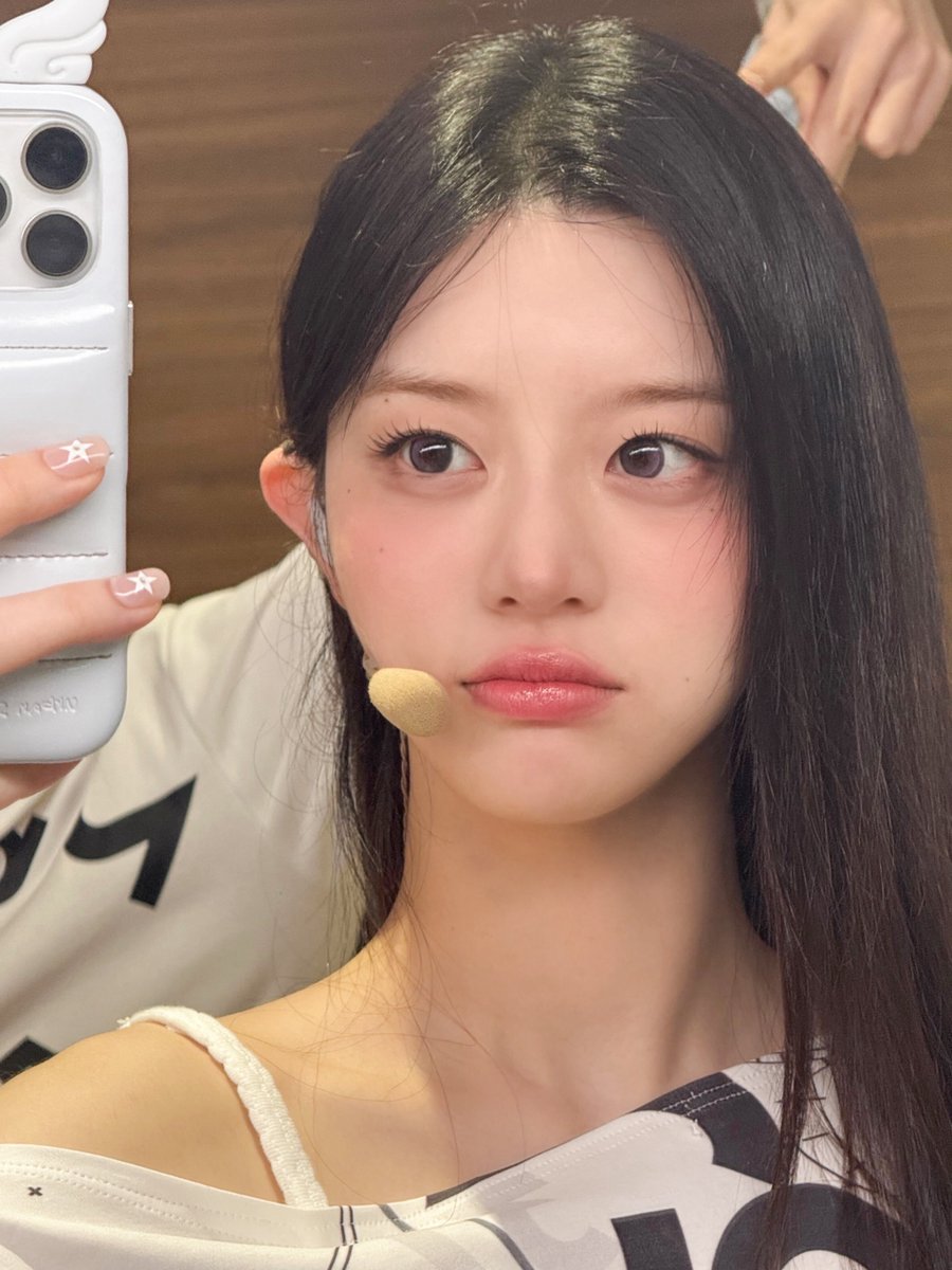 𝑀inju! tweet media