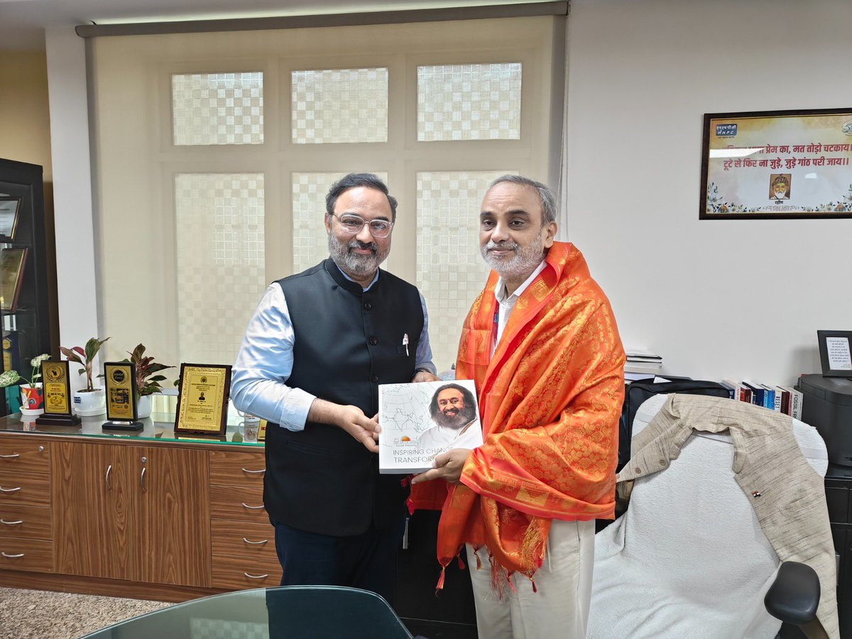 ArtofLiving's tweet image. Art of Living’s @SriSriRDP has partnered with @nhpcltd to set up an Integrated Border Area Development Centre (IBADC) in Jammu District.

The initiative aims to strengthen education, livelihoods, healthcare &amp;amp; community development in border regions.
#AOLImpact #NHPC #CSR