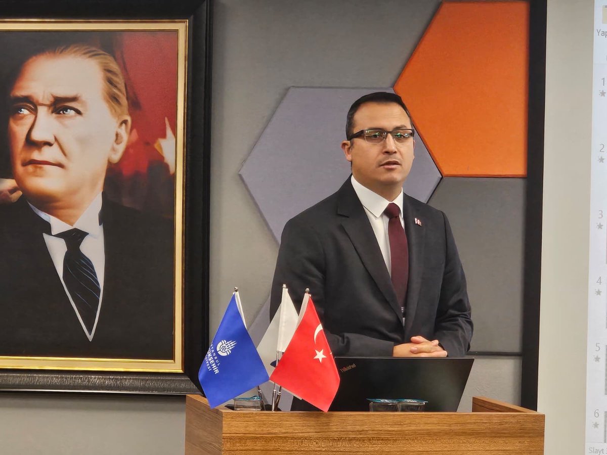 İstanbul Büyükşehir Belediyesi Sağlık İşleri Dairesi Başkanlığı tarafından düzenlenen “İntihar ve Kent Mekânı: Riskli Alanlarda Önleyici Tedbirler Çalıştayı”na katıldık.

📍 Yenikapı Metro Akademi Yerleşkesi’nde gerçekleştirilen çalıştayda, özellikle toplu taşıma alanlarında