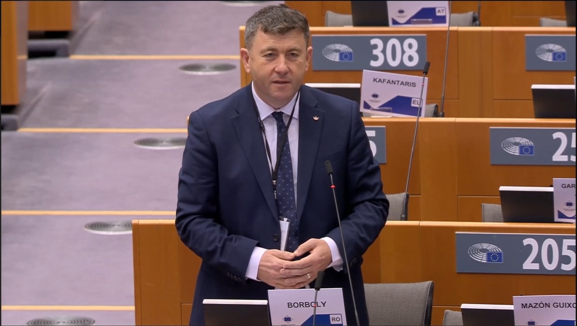 borbolycsaba's tweet image. Subsidiarity starts with local communities, not just in Brussels!
At the @EPP_CoR  plenary I spoke about EU–Switzerland relations: borders shouldn’t divide us, but connect us
Regions like #SzékelyFöld must have a real voice in shaping Europe’s future
#LocalVoice #MinorityRights