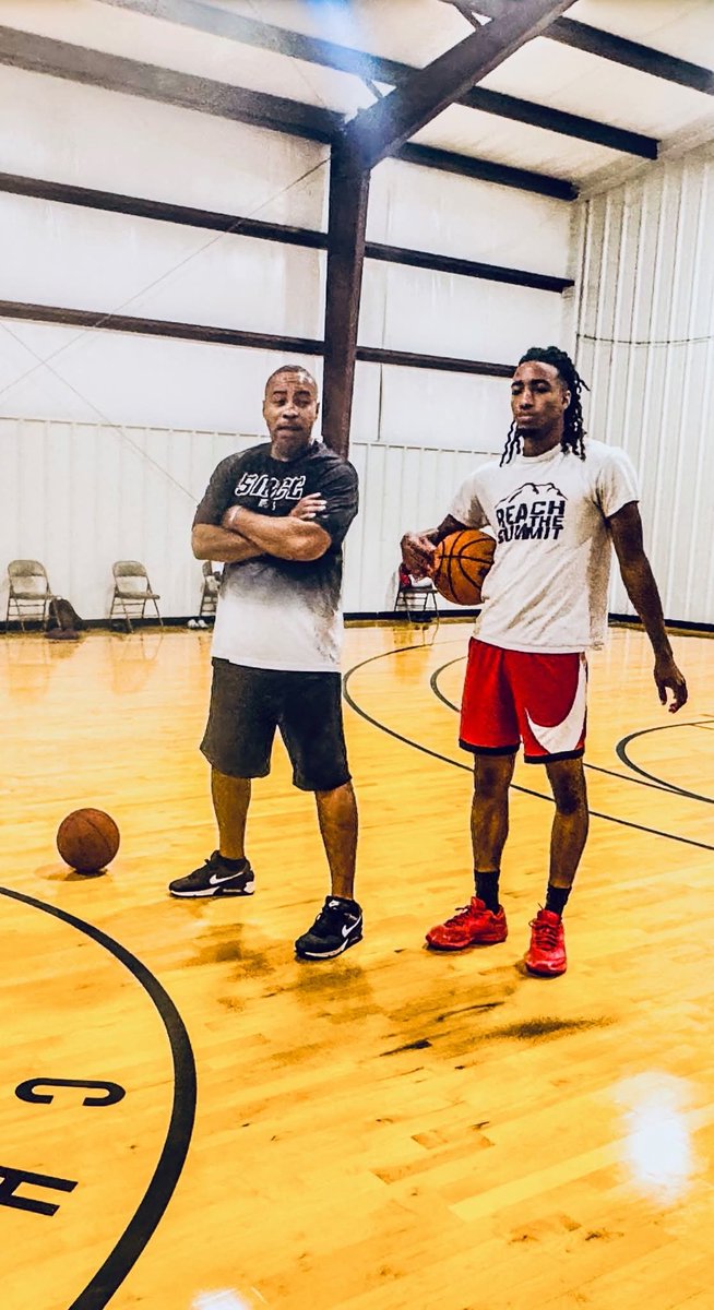 Buckthames tweet media