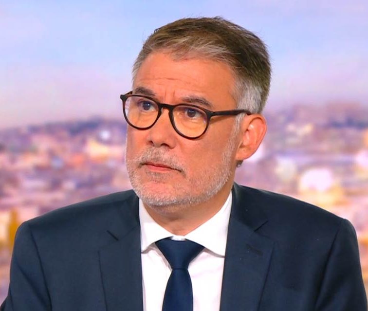 BrĂšves de presse (@brevesdepresse) on Twitter photo đŽđ«đ·FLASH - #PS : vers une grande arnaque sur les #retraites ? Olivier #Faure reconnaĂźt que la suspension de la rĂ©forme des retraites nâest pas dĂ©finitive. « Ă la fin, on va se faire rouler », lĂąche un cadre du Parti socialiste Ă BFMTV. Le brouillard sâĂ©paissit encore, dâautant đŽđ«đ·FLASH - #PS : vers une grande arnaque sur les #retraites ? Olivier #Faure reconnaĂźt que la suspension de la rĂ©forme des retraites nâest pas dĂ©finitive. « Ă la fin, on va se faire rouler », lĂąche un cadre du Parti socialiste Ă BFMTV. Le brouillard sâĂ©paissit encore, dâautant