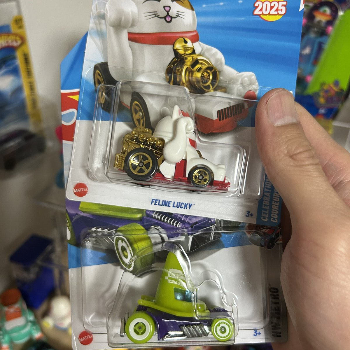 superg0dzilla's tweet image. 中国から招き猫と三角コーン届きました🥹
開封したいけど置き場ないからまずは整理しないと🥹
#ホットウィール
#hotwheels