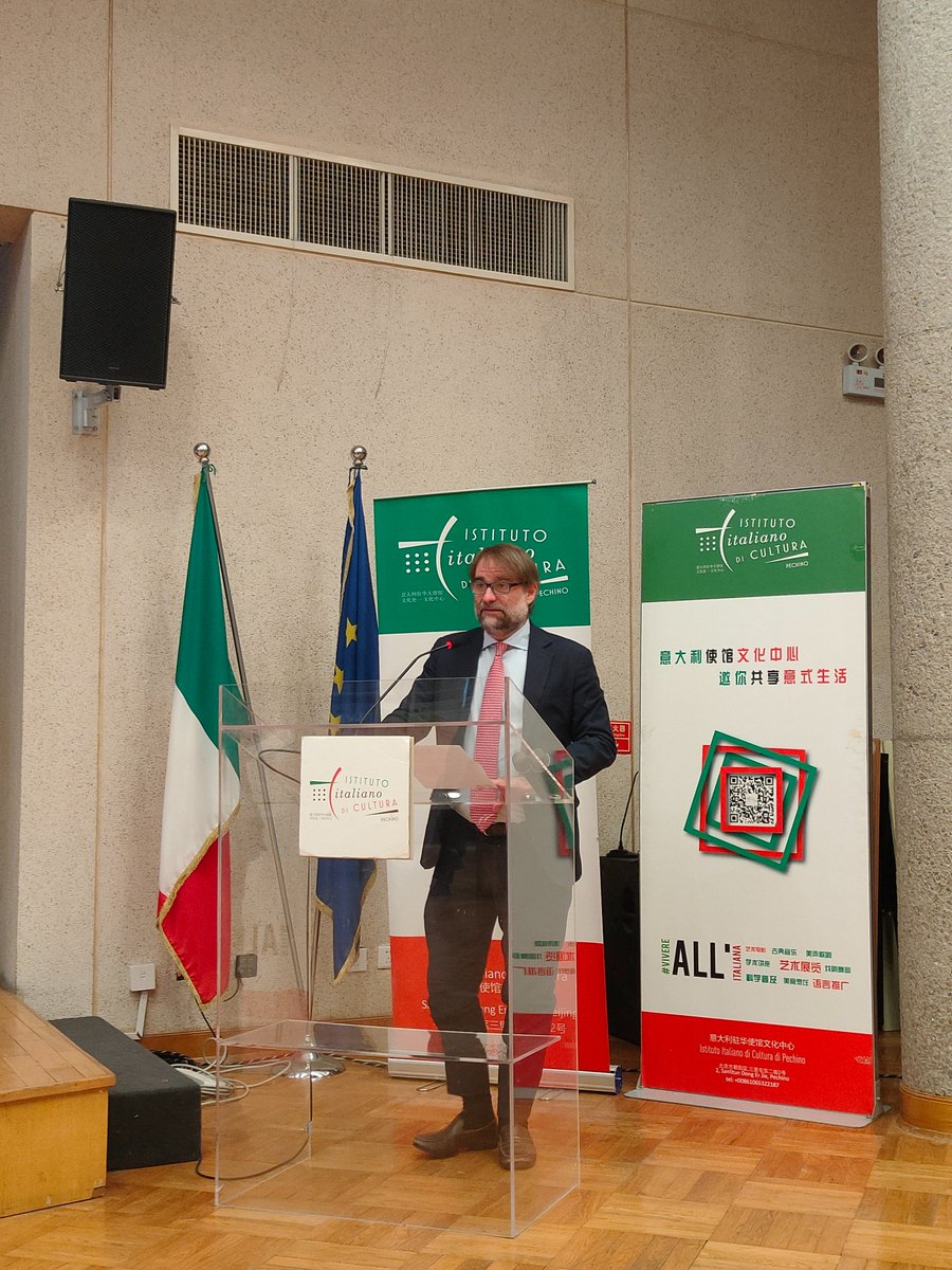 Università per Stranieri di Perugia tweet media