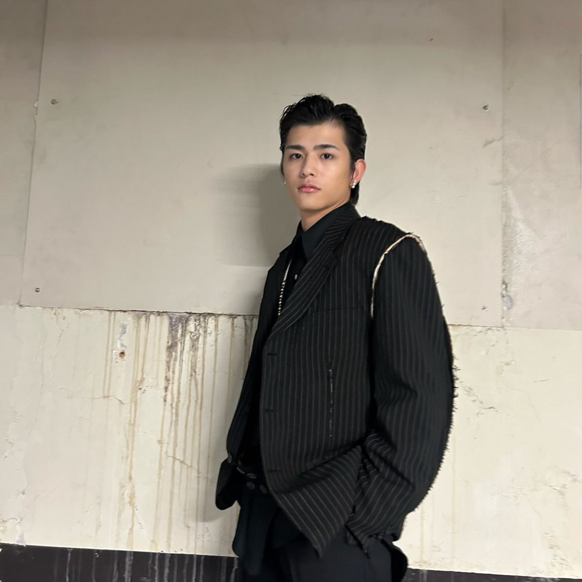 _nnz8lq_'s tweet image. 頭抱えるほんとにめっちゃ好きでやばい😭😭😭😭😭😭😭😭😭😭😭😭😭😭すぐ投稿してくれるところ全篠塚担の気持ち汲み取りすぎててメロ男すぎる😭😭😭😭💕💕💕💕💕💕💕💕💕💕💕💕💕💕💕💕💕💕💕💕💕💕💕💕💕💕
 #timelesz  #篠塚大輝  #しのグラム