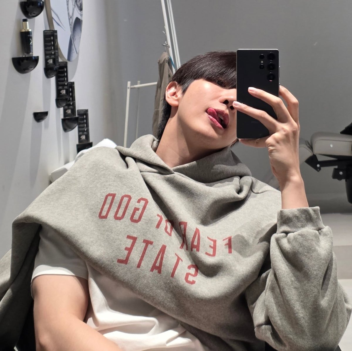 MaxkyBasPH's tweet image. ɪɴꜱᴛᴀɢʀᴀᴍ ᴘᴏꜱᴛ ᴜᴘᴅᴀᴛᴇ 🐢

Hello.

[ Just sprinkling some of his charm on your feed 💫 ]

📸 maxky_rp
📌 instagram.com/p/DP0yxUTk1Zz/…

#แม็กกี้บาส #maxky_rp #6CODE
