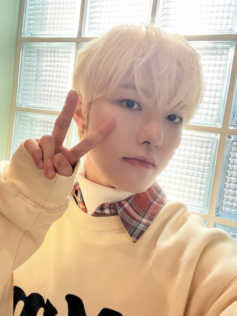 xikers_official's tweet photo. [#정훈] ☕️
#xikers #싸이커스 https://t.co/oustCZUfZ7