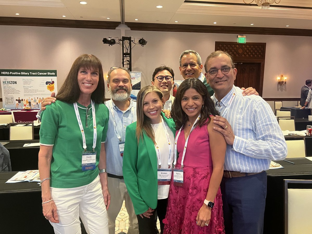 kspencer725's tweet image. I was honored to chair the 2025 Annual #Cholangiocarcinoma Summit where we heard about the newest innovations in the field. And @Perlmutter_CC was well represented! Dr Brock Hewitt & Sarah Johnston on histotripsy & nutrition 🍎 in patients with CCA.