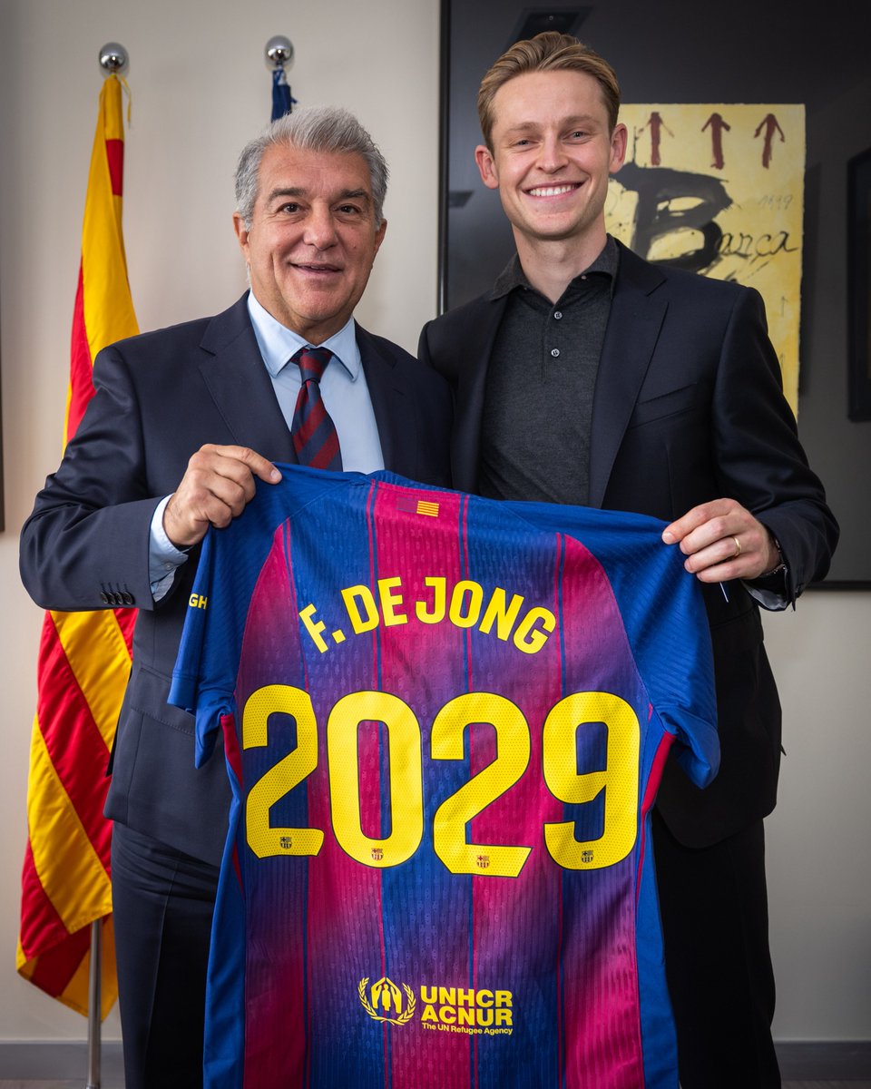 FC Barcelona (@fcbarcelona) on Twitter photo One of us. 💙❤ One of us. 💙❤
