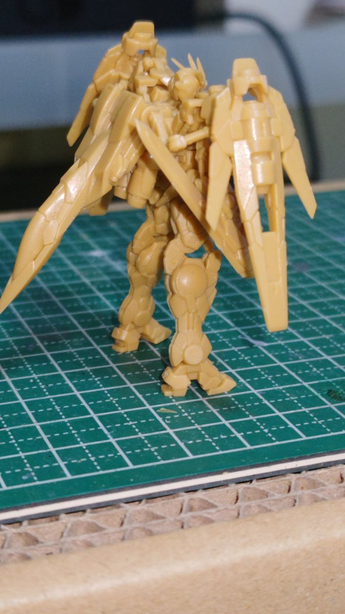 jsdf_tetu's tweet image. ガンダム00
無塗装
(もう1機作って塗装しようかな)

#ガンダムアーティファクト