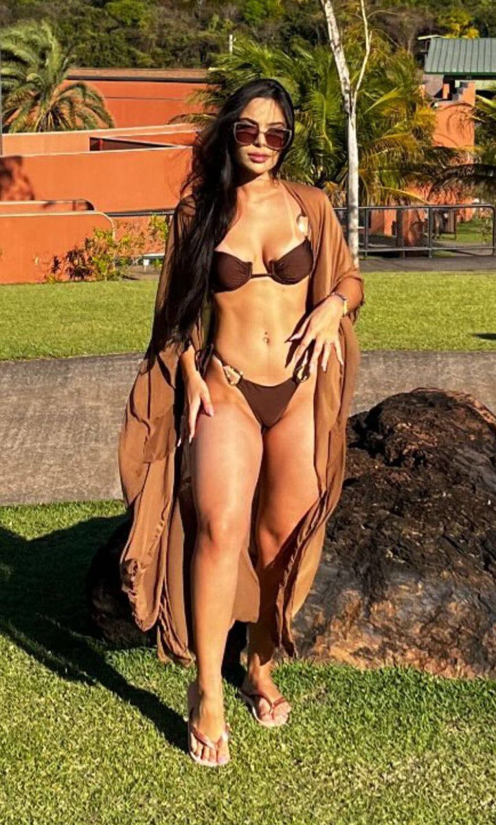 hdiegorj's tweet image. 👰Padre flagrado com noiva de fiel em casa paroquial depois de empurrar o "cajado de Moisés".