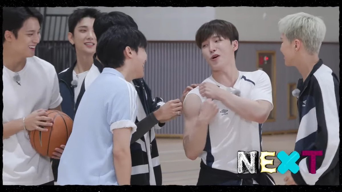 cine 🦦 tweet media