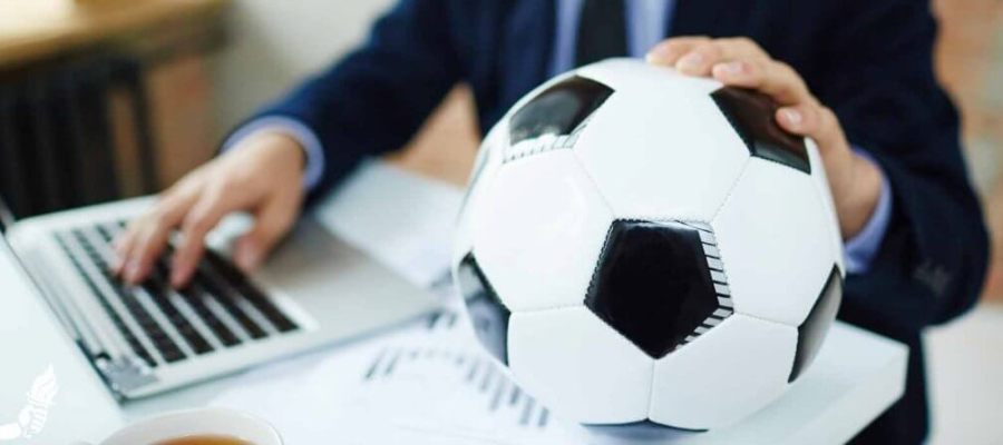Artículo de Roberto Rodríguez y Bertrán Ràfols: "Comisiones de agencia en el fútbol profesional: la STSJ M 9327/2025, ¿fin de la controversia?"
sennferrero.com/2025/10/10/com…