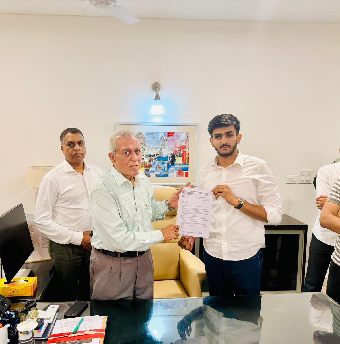 ABVPDelhi's tweet photo. ABVP DUSU President Aryan Maan Visits South Asian University, Submits Memorandum to Administration
ABVP has strongly condemned the shocking incident of sexual harassment of a female student at SAU.
DUSU President Aryan Maan, along with ABVP representatives, met university officials and demanded:
Immediate suspension of the accused
A fair and transparent ICC inquiry
Accountability of campus security
Stronger safety measures for women on campus
ABVP stands firmly with the victim and will continue its fight until justice is served.