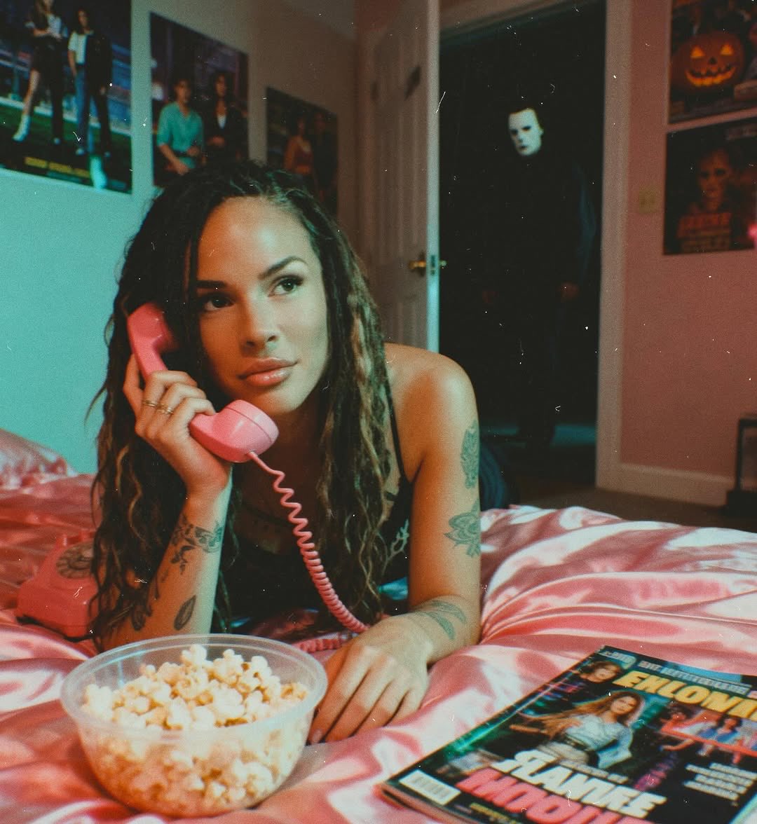 TheSoulfulEMU's tweet photo. Stay unbothered. Even when the shadows creep in. That’s the beauty!!! ✨
ft. Sarah Goodwater 😱
Explore 🔗 https://t.co/2Zscc6fGp2 🍀
#Halloween #Storytelling @BIZBoost #BIZBoost 🚀 https://t.co/Qgrz4QN5EE