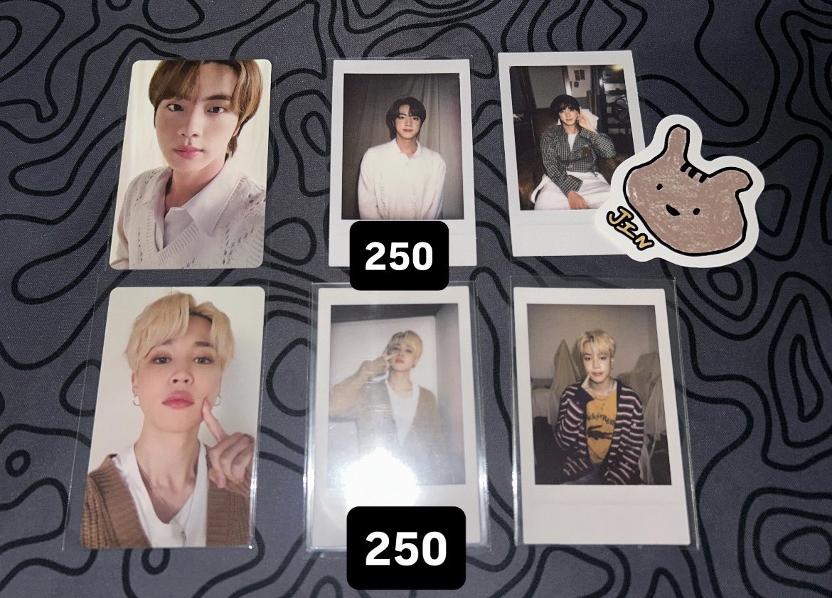 helloitsmex4's tweet photo. 💜BTS Deco Satış 💜

-hasarsızlardır 
-hyung + maknae olarak satıyorum 
-iban/gardrops https://t.co/oOlHyQRHas