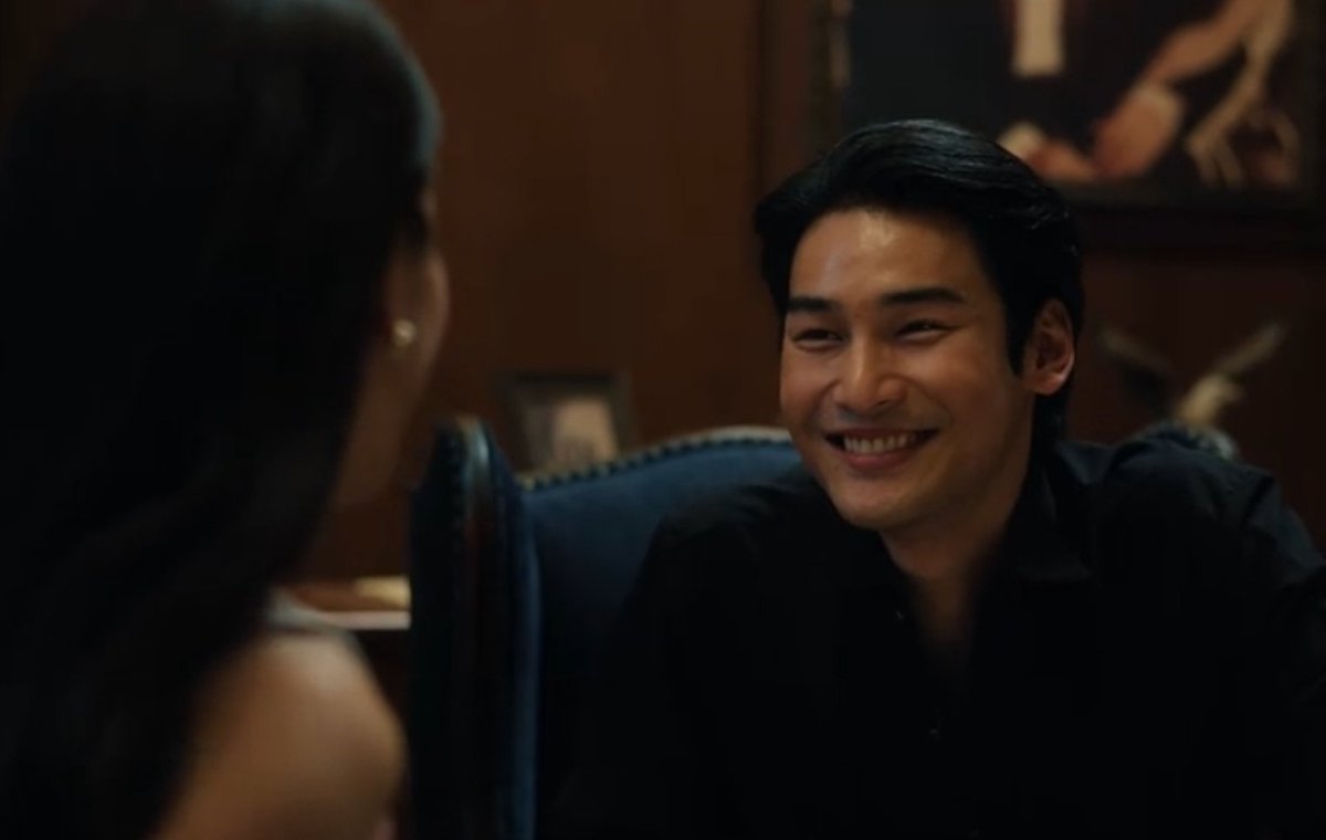 BIGFUT555's tweet photo. Ep1 Trin had one single-minded goal: to charm the audience off their pants. How can you not fall in love irrevocably with that charm 🥹.
#ShineTheSeries #Rewatch #TrinTime @Nnattawin1 #ApoNattawin #ShineEP1 https://t.co/uKcDJScEN4