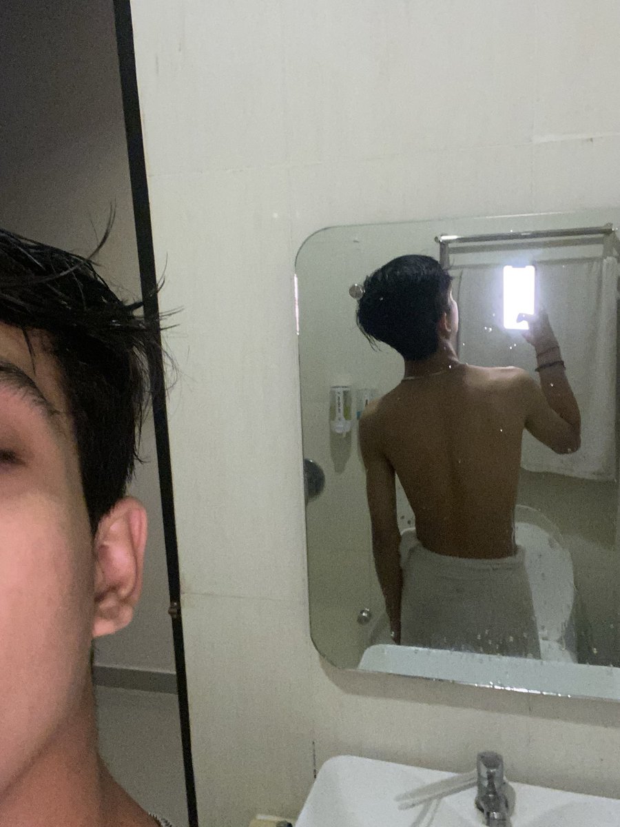 lion_crzy's tweet photo. Gerah bgt akhir akhir ini 🥵🥵
#blitar #blitarboy #beranda #pemanis #sstvi https://t.co/z3Gl9HyleX
