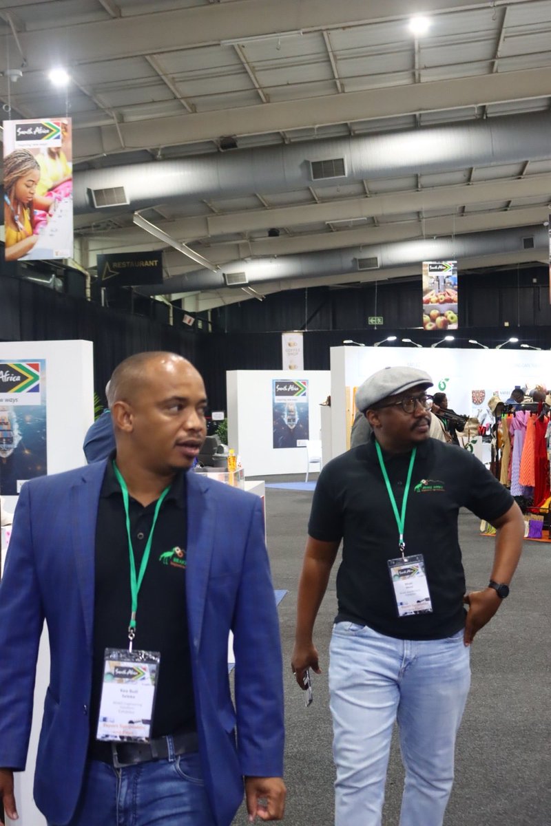 BeakeAfrika's tweet photo. More highlights from the South Africa Export Symposium and Expo 2025

A glimpse of the Deputy Minister making a turn at our stand and our team ‘meaning business’.

#BeakeAfrika #engineering #mining#SAExportSymposium2025 #DTI #BrandSouthAfrica https://t.co/AZsn5xqkNX