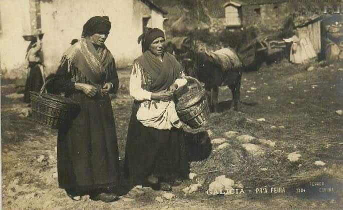 Día Internacional das Mulleres Rurais 💜💜
.
Admiración absoluta por todas esas mulleres que foron e son quen de traballar, coidar crianzas, levar adiante unha casa... E como non, conservar as nosas tradicións 🫶👣
.
#mulleres #rurais #díadamullerrural #traspès #traspés #vigo