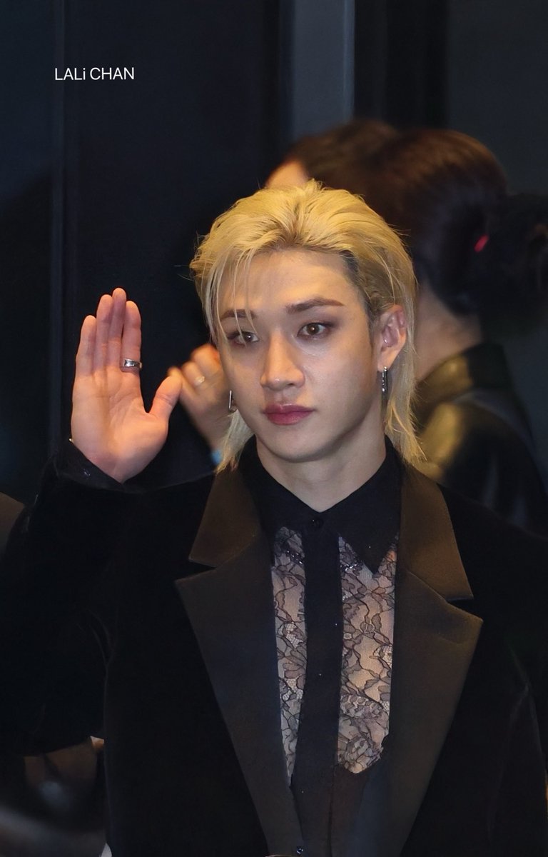 LaliChanSkz1's tweet image. 251015 Love Your W 2025 

BANG CHAN LOVE YOUR W
#BangChanxWKOREA
#BangChanxFendi
#LoveYourW2025