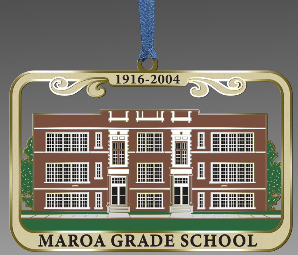 Here is a non-QR link to order ornaments. Previous years are marked down on SALE; you can get one of the NEW limited-supply Maroa Grade School ornaments or pick up an alumni shirt for a student who will be graduating this year! Click here: …h-foundation-and-archives.square.site/s/shop