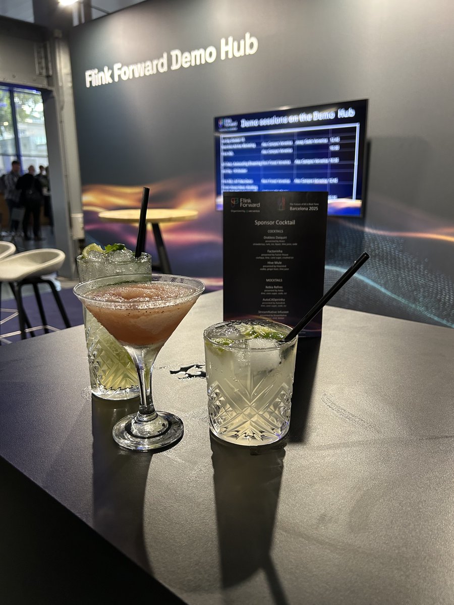 Time to unwind! ☺️

Join us at the Sponsors Cocktail in the expo area and network with fellow attendees and sponsors 👫. 

Cheers! #FlinkForward 🥂
hubs.li/Q03NJ-8y0