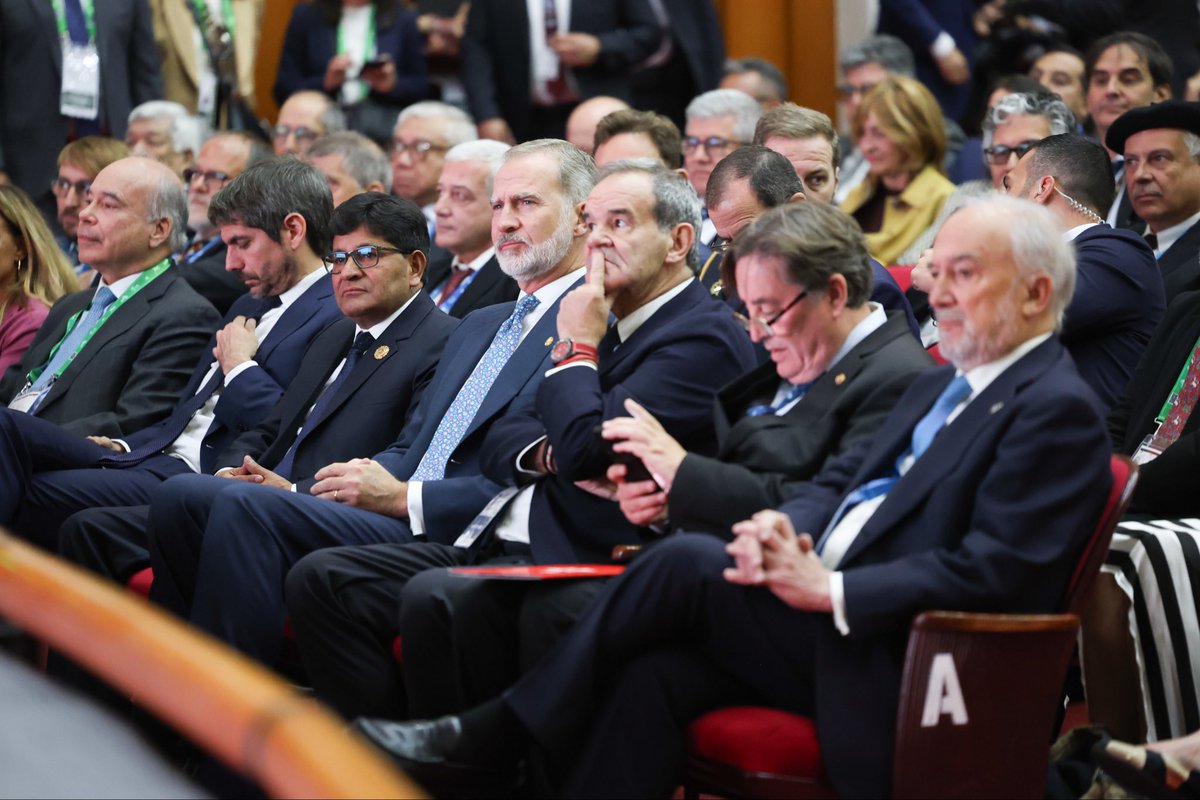 El Rey preside la inauguración del X Congreso Internacional de la Lengua Española (CILE), celebrado en Arequipa (Perú) y que tiene como lema “Grandes desafíos de la lengua española: mestizaje e interculturalidad, lenguaje claro y accesible, culturas digitales e inteligencia